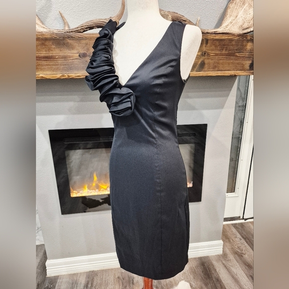 BETSY AND ADAMS Womens Dress Size 4 In  Elegant Black Ruffle Dress - Picture 4 of 7